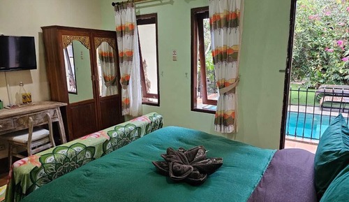 Deluxe Room, Pool View