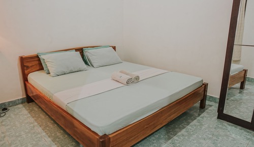 Economy Double Room, 1 King Bed, Accessible, Non Smoking