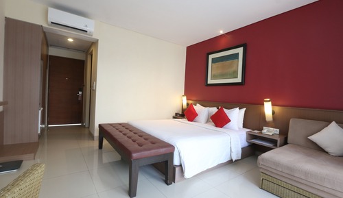 Grand Deluxe Room Upper Floor with Bathtub