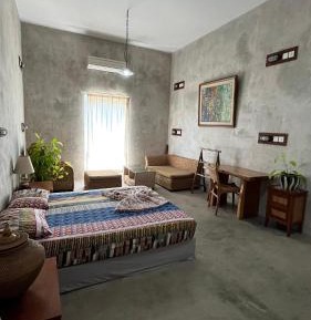 Queen Room with Shared Bathroom