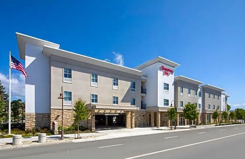 Westside Santa Cruz Hotel | Hampton Inn Santa Cruz West, Ca
