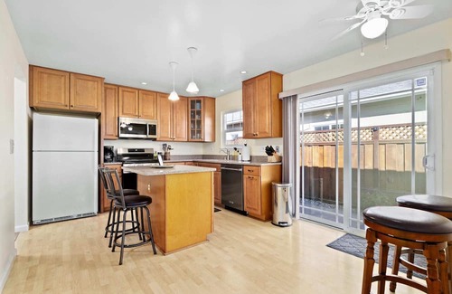 Eastside Santa Cruz House | Live Oak 2 bedroom home with spacious backyard!