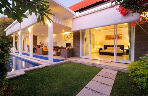 Laksmana Hotel | Heliconia Villa