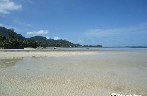 Anse aux Pins Hotel | Hotel La Roussette