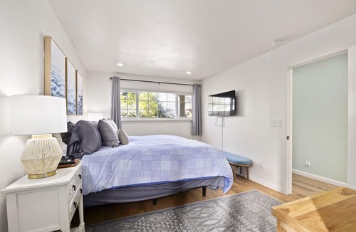 Eastside Santa Cruz House | Live Oak 2 bedroom home with spacious backyard!