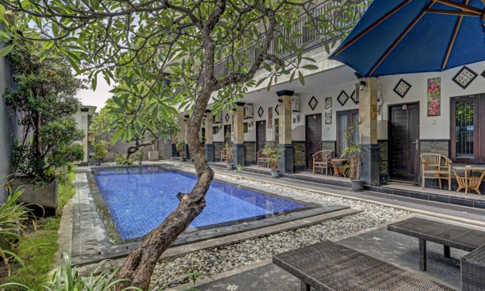 Pemecutan Kelod Hotel | OYO 3904 Kiki Residence Bali